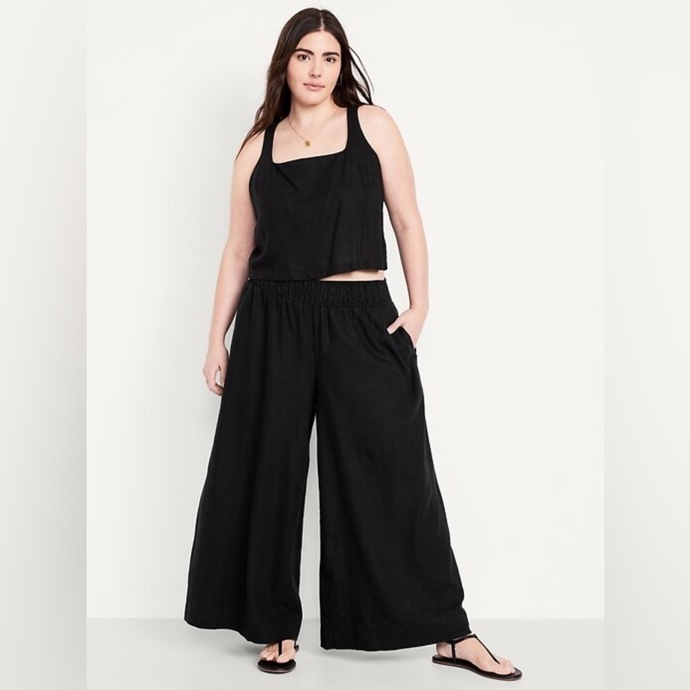 NEW! Old Navy Mid-Rise Super Wide Leg Palazzo Pants 784295 🩷